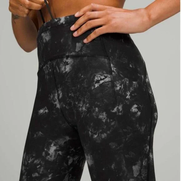 Lululemon Swift Speed High-Rise Crop 21Aquila Black Multi size 12